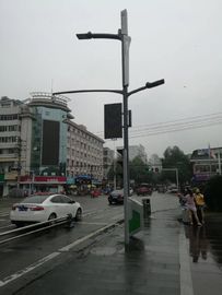 Chine Le caisson lumineux de publicité mené extérieur de 6000 lentes, imperméabilisent mené annonçant l&#039;affiche de défilement distributeur