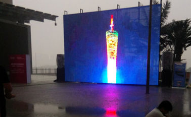 Chine La publicité de panneau d'affichage de la grille P15 a mené des lentes du transparent 7000 d'écran de visualisation fournisseur